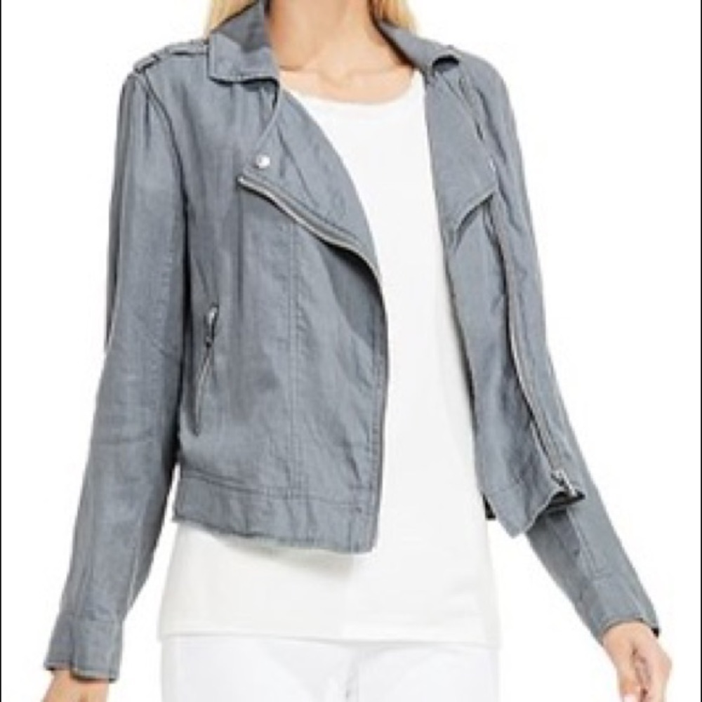 Two by Vince Camuto, Drapey Linen Moto Jacket in light blue size small